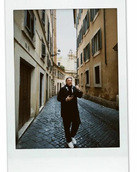 
                Максим Виторган отдыхает с возлюбленной в Риме            