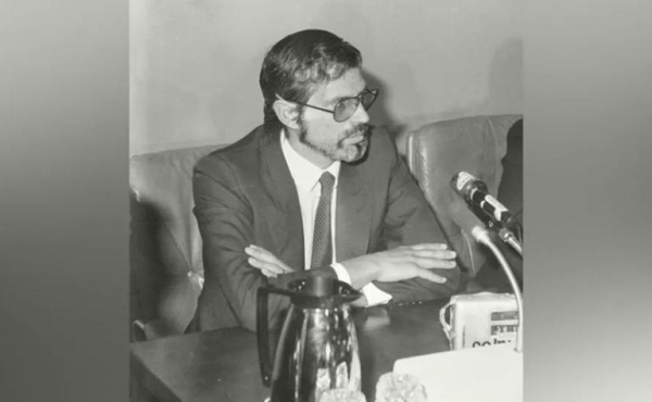 Жозеп Боррель Жозеп Боррель