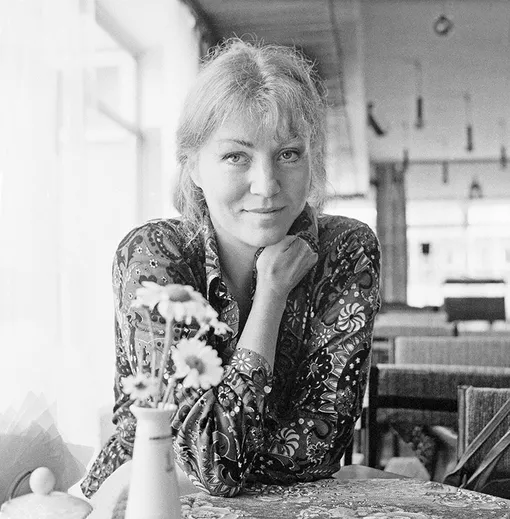 Мамины песни не слушает: как сложилась жизнь единственного сына Анны Герман Мамины песни не слушает: как сложилась жизнь единственного сына Анны Герман