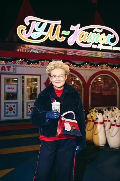 
                Филипп Киркоров, Юлия и Анна Пересильд, Татьяна Навка и другие на открытии ГУМ-катка            