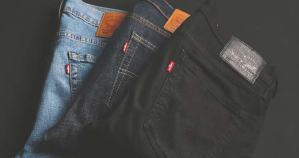 Сидят, как влитые: как выбрать идеальные джинсы без примерки за 1 минуту Сидят, как влитые: как выбрать идеальные джинсы без примерки за 1 минуту