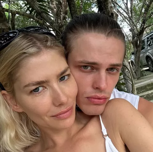 Елена Перминова раскрыла подробности расставания с Александром Лебедевым
Елена Перминова раскрыла подробности расставания с Александром Лебедевым