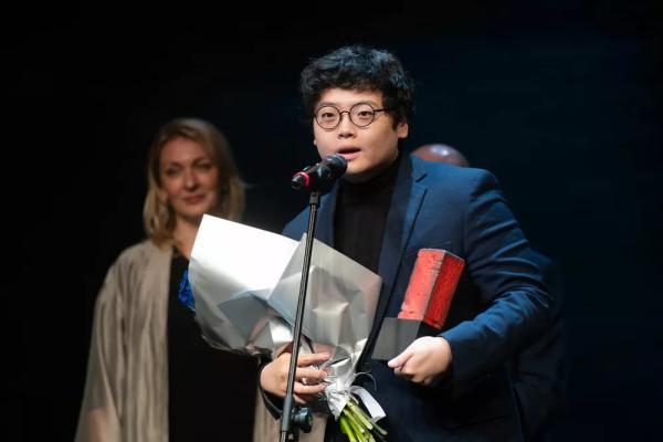 Юлия Пересильд, Евгений Миронов, Константин Райкин и другие на презентации нового сезона в Театре Наций
Юлия Пересильд, Евгений Миронов, Константин Райкин и другие на презентации нового сезона в Театре Наций