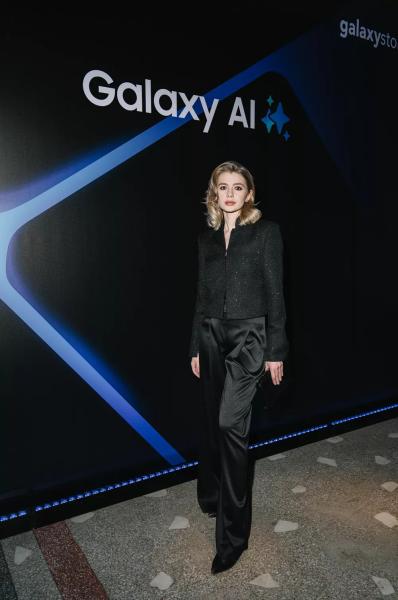 Андрей Малахов, Анастасия Уколова и Наталья Бардо на презентации новых технологий в Москве
Андрей Малахов, Анастасия Уколова и Наталья Бардо на презентации новых технологий в Москве