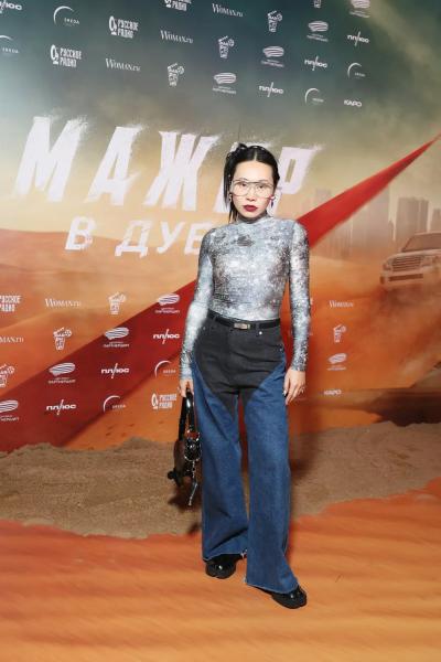 Павел Чинарев c семьей, Лиза Шакира, Лиза Моряк и другие на премьере фильма "Мажор в Дубае"
Павел Чинарев c семьей, Лиза Шакира, Лиза Моряк и другие на премьере фильма "Мажор в Дубае"