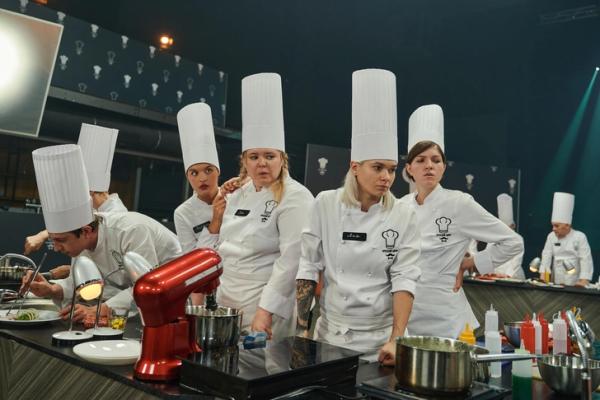 Из «пацанки» с темным прошлым в звезду сериалов: Кира Медведева откровенно о съемках в «Шефе» и пути к мечте Из «пацанки» с темным прошлым в звезду сериалов: Кира Медведева откровенно о съемках в «Шефе» и пути к мечте