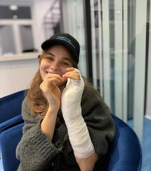 Ангелина Стречина рассказала правду о травме, полученной на "Народном ледниковом периоде"
Ангелина Стречина рассказала правду о травме, полученной на "Народном ледниковом периоде"