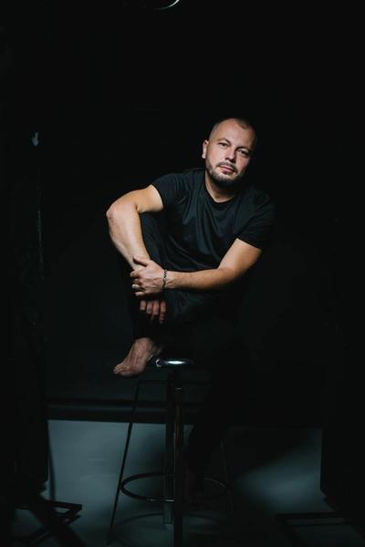 «Дети помогли встать на ноги»: Ярослав Сумишевский о пережитой трагедии, непростых вопросах сына и обретенном личном счастье «Дети помогли встать на ноги»: Ярослав Сумишевский о пережитой трагедии, непростых вопросах сына и обретенном личном счастье