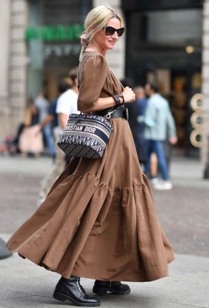 Цвет, фактура, силуэт: как одеваться актуально этой весной и летом в возрасте 40+ Цвет, фактура, силуэт: как одеваться актуально этой весной и летом в возрасте 40+