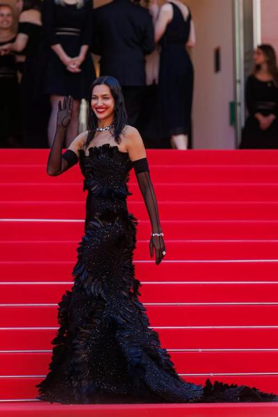 Наши в Каннах: Ксения Собчак, Елена Перминова, Наталья Османн и другие
Наши в Каннах: Ксения Собчак, Елена Перминова, Наталья Османн и другие