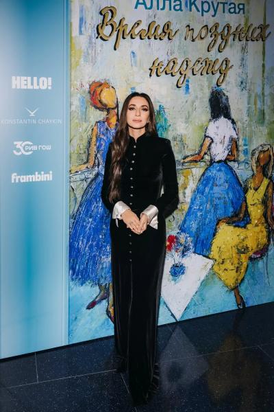 Игорь Крутой, Николай Басков, Лолита, Виктория Токарева, Геннадий Хазанов: гости презентации новой книги Аллы Крутой
Игорь Крутой, Николай Басков, Лолита, Виктория Токарева, Геннадий Хазанов: гости презентации новой книги Аллы Крутой