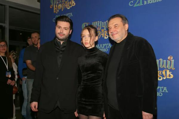 Анна Пересильд рассказала о единокровной младшей сестре
Анна Пересильд рассказала о единокровной младшей сестре