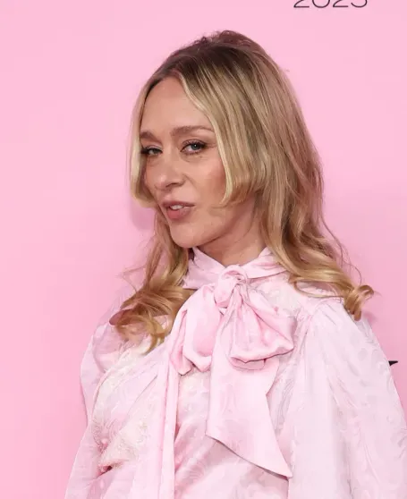 Адриана Лима, Ирина Шейк, Джиджи и Белла Хадид, Алессандра Амбросио, дебют Эмили Ратаковски и "ангелы" на шоу Victoria's Secret