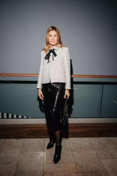 Павел Чинарев c семьей, Лиза Шакира, Лиза Моряк и другие на премьере фильма "Мажор в Дубае"
Павел Чинарев c семьей, Лиза Шакира, Лиза Моряк и другие на премьере фильма "Мажор в Дубае"