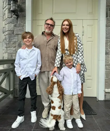 Агата Муцениеце, Полина и Дмитрий Дибровы, Сергей Лазарев, Яна Рудковская: звёзды отвели детей в школу 1 сентября