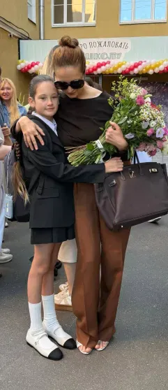 Агата Муцениеце, Полина и Дмитрий Дибровы, Сергей Лазарев, Яна Рудковская: звёзды отвели детей в школу 1 сентября