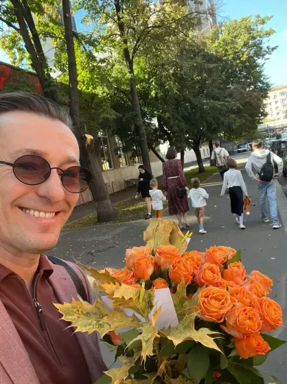 Агата Муцениеце, Полина и Дмитрий Дибровы, Сергей Лазарев, Яна Рудковская: звёзды отвели детей в школу 1 сентября