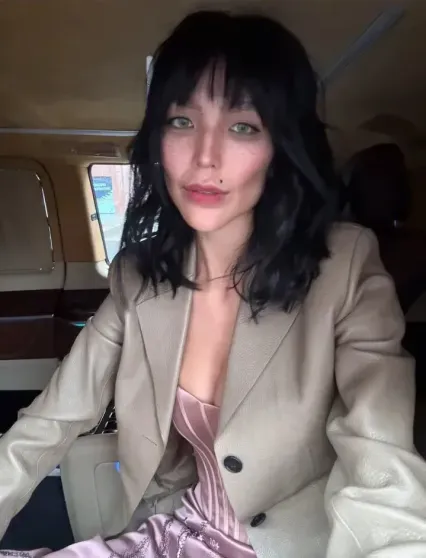 Александр Цекало с женой Дариной Эрвин впервые за долгое время вышли в свет в Москве