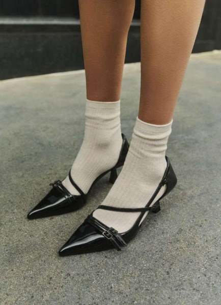 Обувь на эту весну: 7 пар, которые должны быть у каждой Обувь на эту весну: 7 пар, которые должны быть у каждой