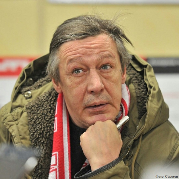 Михаил Ефремов постарается заработать кучу денег перед Новым годом Михаил Ефремов постарается заработать кучу денег перед Новым годом