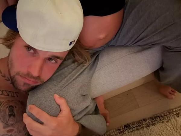 
                Джастин Бибер обнародовал редкие семейные фото, которые прежде не видел никто            