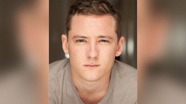 Льюис Пуллман Льюис Пуллман