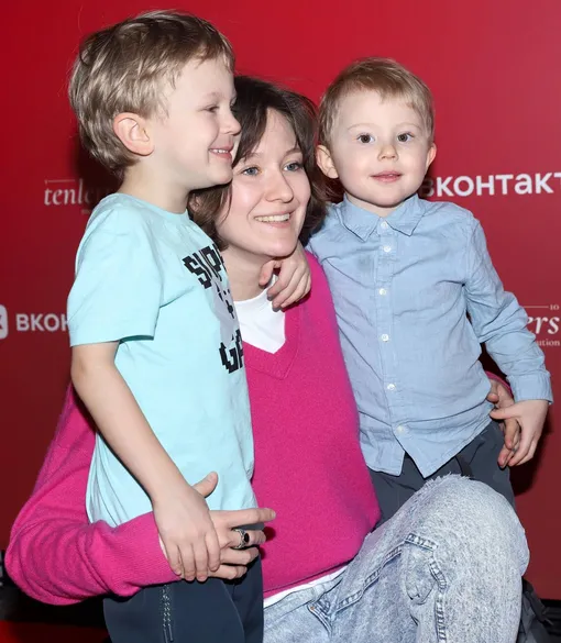 «Я беременна девочкой!»: Яна Гладких призналась, что готовится стать мамой в третий раз «Я беременна девочкой!»: Яна Гладких призналась, что готовится стать мамой в третий раз