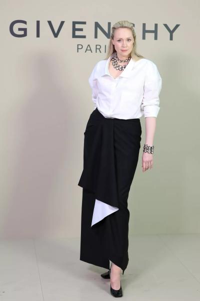 Шарлиз Терон, Руни Мара, Дженна Ортега на показе Givenchy
Шарлиз Терон, Руни Мара, Дженна Ортега на показе Givenchy