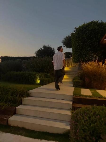 Александр Петров с женой показали, как проводят отпуск с сыном
Александр Петров с женой показали, как проводят отпуск с сыном