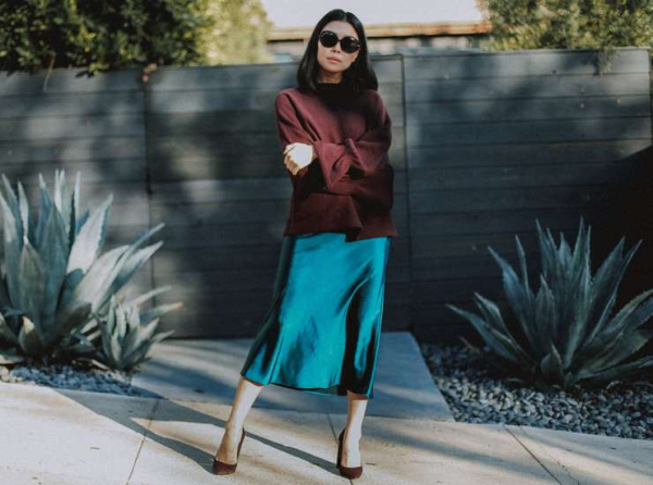 Атласная юбка — летний хит, актуальный и осенью, как и с чем носить Атласная юбка — летний хит, актуальный и осенью, как и с чем носить