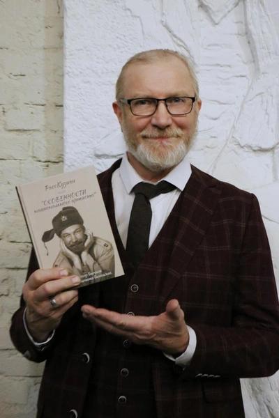 «Через два года должна хорошо ходить»: Виктор Бычков о реабилитации жены, гонорарах, «Новых Жуках» «Через два года должна хорошо ходить»: Виктор Бычков о реабилитации жены, гонорарах, «Новых Жуках»