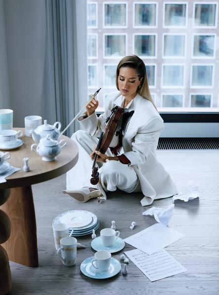 Юля Паршута: "Я пережила опустошающие отношения, которые как ураган прошлись по моей жизни"
Юля Паршута: "Я пережила опустошающие отношения, которые как ураган прошлись по моей жизни"