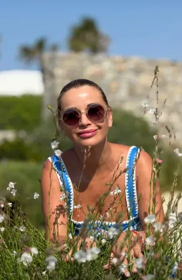 "Диета по мне плачет". Ольга Орлова показала фигуру в купальнике "Диета по мне плачет". Ольга Орлова показала фигуру в купальнике