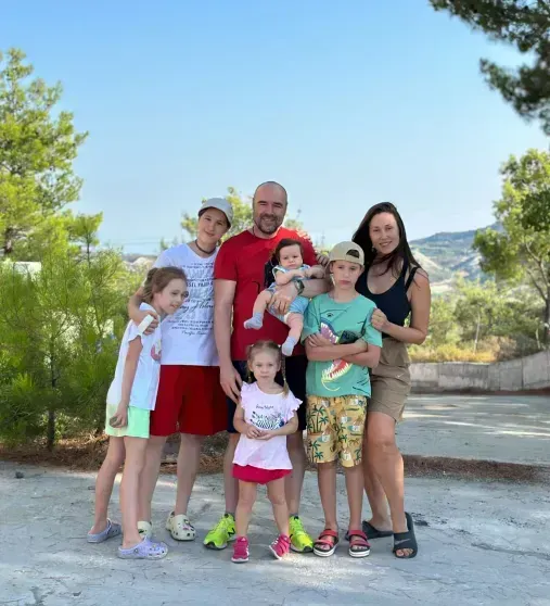 Дмитрий и Полина Дибровы вместе вышли в свет после развода и прокомментировали слух о своём воссоединении Дмитрий и Полина Дибровы вместе вышли в свет после развода и прокомментировали слух о своём воссоединении