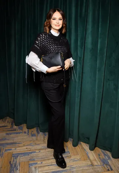 Дмитрий Песков, Ирина Винер, Джиган и Мария Янковская ("Сигма-бой") на премьере фильма "Северный полюс" Дмитрий Песков, Ирина Винер, Джиган и Мария Янковская ("Сигма-бой") на премьере фильма "Северный полюс"