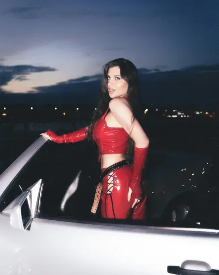 "Думала, это и так понятно". Внучка Михаила Боярского ответила на слухи о том, что она снялась в фильме для взрослых "Думала, это и так понятно". Внучка Михаила Боярского ответила на слухи о том, что она снялась в фильме для взрослых