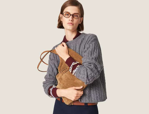 В тонкий или широкий рубчик: как носить вельвет этой зимой, советы стилиста В тонкий или широкий рубчик: как носить вельвет этой зимой, советы стилиста