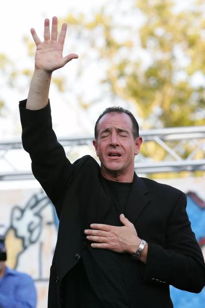 Отца Линдси Лохан досрочно освободили из тюрьмы
Отца Линдси Лохан досрочно освободили из тюрьмы