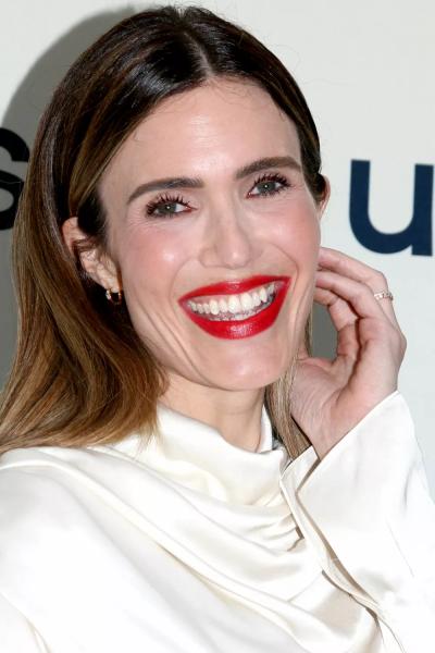 Фанаты не узнали Мэнди Мур на светском мероприятии: "Это не она"
Фанаты не узнали Мэнди Мур на светском мероприятии: "Это не она"