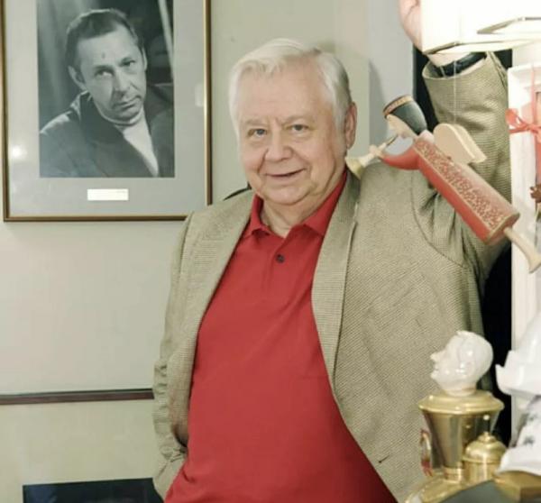 Марина Зудина поделилась архивными снимками с Олегом Табаковым
Марина Зудина поделилась архивными снимками с Олегом Табаковым