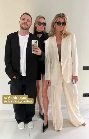 Екатерина Варнава выступила с кабаре-шоу в Ереване: среди гостей — Алексей Жидковский, Дарина Алексеева и светская Москва Екатерина Варнава выступила с кабаре-шоу в Ереване: среди гостей — Алексей Жидковский, Дарина Алексеева и светская Москва