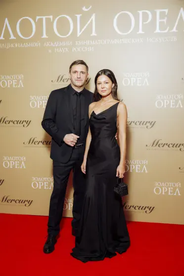 Елизавета Боярская, Виктория Исакова, Елена Лядова, Владимир Вдовиченков, Сергей Безруков и Агата Муцениеце на премии "Золотой орёл" Елизавета Боярская, Виктория Исакова, Елена Лядова, Владимир Вдовиченков, Сергей Безруков и Агата Муцениеце на премии "Золотой орёл"