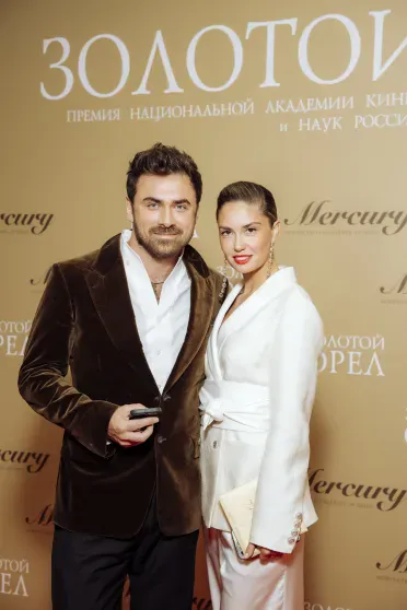 Елизавета Боярская, Виктория Исакова, Елена Лядова, Владимир Вдовиченков, Сергей Безруков и Агата Муцениеце на премии "Золотой орёл" Елизавета Боярская, Виктория Исакова, Елена Лядова, Владимир Вдовиченков, Сергей Безруков и Агата Муцениеце на премии "Золотой орёл"