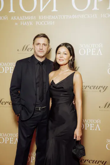 Елизавета Боярская, Виктория Исакова, Елена Лядова, Владимир Вдовиченков, Сергей Безруков и Агата Муцениеце на премии "Золотой орёл" Елизавета Боярская, Виктория Исакова, Елена Лядова, Владимир Вдовиченков, Сергей Безруков и Агата Муцениеце на премии "Золотой орёл"