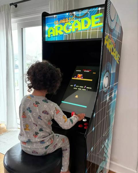 Ник Джонас дал редкий комментарий о личной жизни с Приянкой Чопрой
Ник Джонас дал редкий комментарий о личной жизни с Приянкой Чопрой