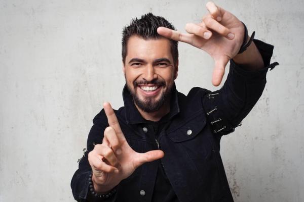 Вячеслав Макаров о соперничестве с Басковым, приходе Ивлеевой в шоу «Маска» и предложении заменить Артика в Artik&Asti Вячеслав Макаров о соперничестве с Басковым, приходе Ивлеевой в шоу «Маска» и предложении заменить Артика в Artik&Asti