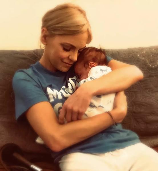 Крис Пратт подвергся критике за то, что "оскорбил" бывшую жену в День матери
Крис Пратт подвергся критике за то, что "оскорбил" бывшую жену в День матери