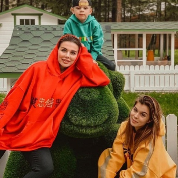 Сына Анны Седоковой растрогал ее до слез (видео) Сына Анны Седоковой растрогал ее до слез (видео)