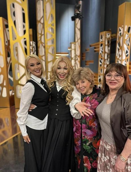 80-летняя Лариса Рубальская о пластических операциях, неразделенной любви к NILETTO и конфликтах с Аллегровой и Руссо 80-летняя Лариса Рубальская о пластических операциях, неразделенной любви к NILETTO и конфликтах с Аллегровой и Руссо