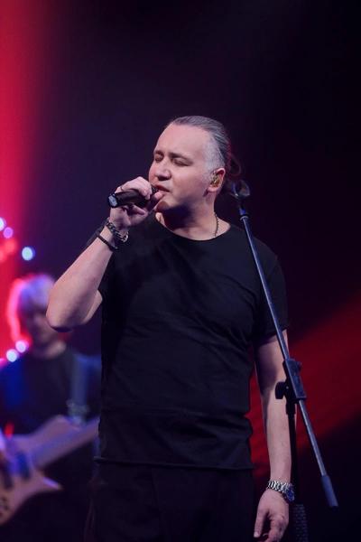 Звезда «ВИА Суперстар!» Илья Зудин о придирках жюри, общении с бывшими женами и новой любви